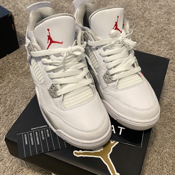 Jordan 4 retro - Picture 2 of 9